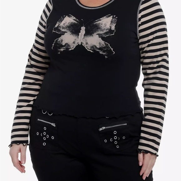 Social Collision Stripe Butterfly long sleeve top size medium - Picture 1 of 5